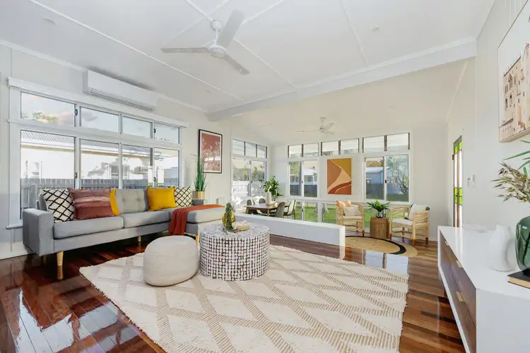 27 Montgomery Street, West End QLD 4810