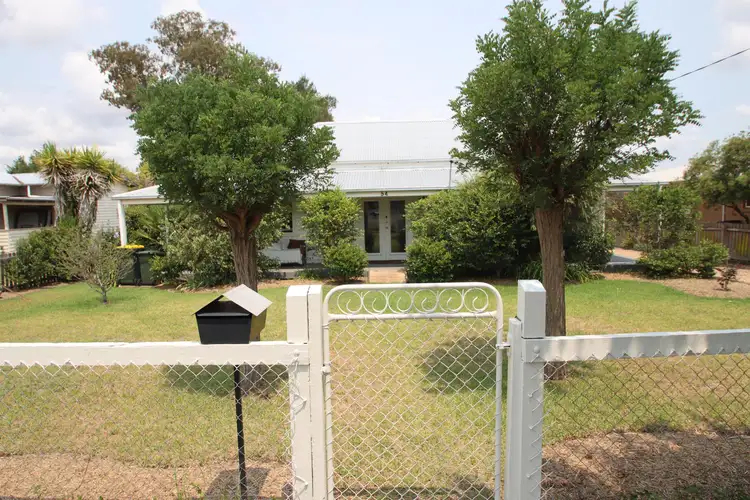 54 Wood Street, Tenterfield NSW 2372