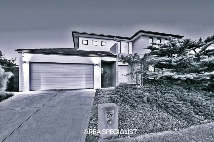 37 Island Point Avenue, Waterways VIC 3195