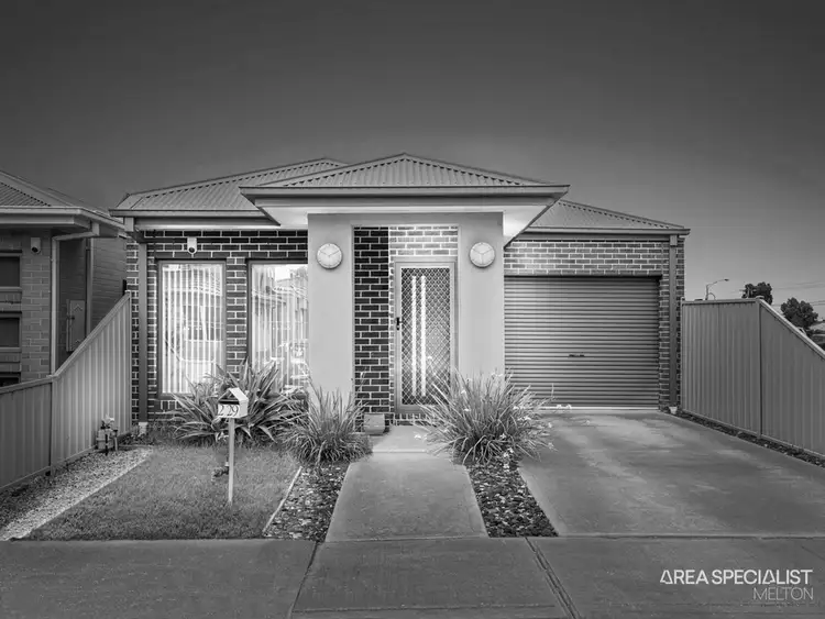 2/29 Lady Penrhyn Drive, Harkness VIC 3337