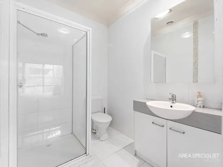 Sixth view of Homely unit listing, 2/29 Lady Penrhyn Drive, Harkness VIC 3337