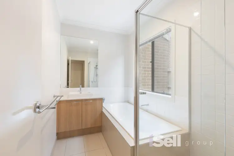 Fifth view of Homely house listing, 14 Yellowbox Drive, Keysborough VIC 3173