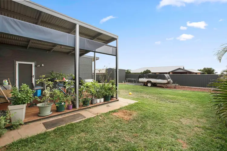 46 Brolga Meander, Nickol WA 6714