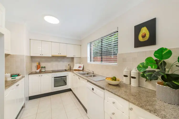 Fourth view of Homely apartment listing, 2/2-4 Fredben Avenue, Cammeray NSW 2062
