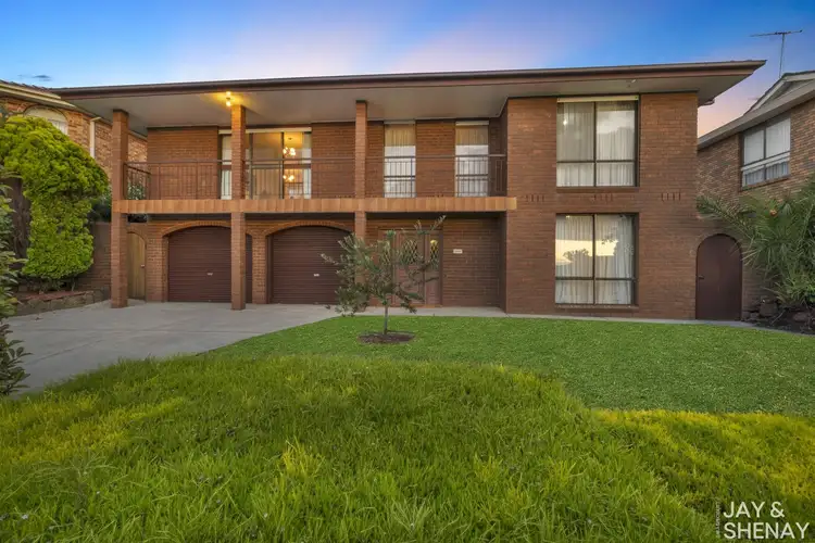 Main view of Homely house listing, 5 Gray Close, Endeavour Hills VIC 3802