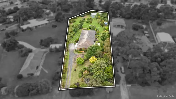 Second view of Homely house listing, 2 Rayda Court, Churchill VIC 3842