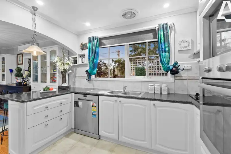 Fourth view of Homely house listing, 6 Knott Court, Langwarrin VIC 3910