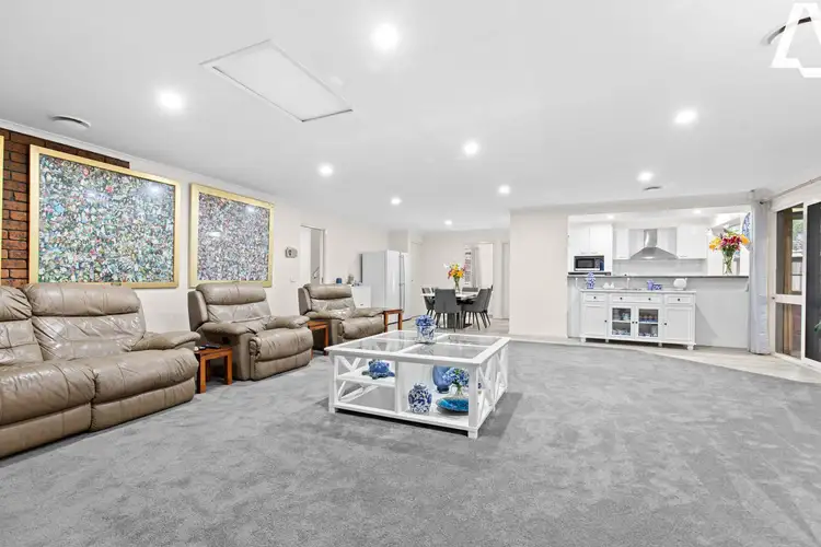 Second view of Homely house listing, 10 Elsan-Lea Court, Langwarrin VIC 3910