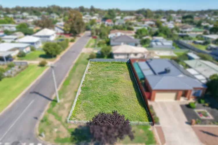 9 Hope Street, Maryborough VIC 3465