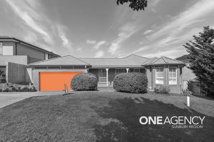 36 Bundanoon Ave, Sunbury VIC 3429