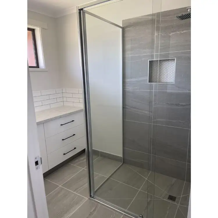 Sixth view of Homely unit listing, 2/2 Hyde Park Road, Traralgon VIC 3844