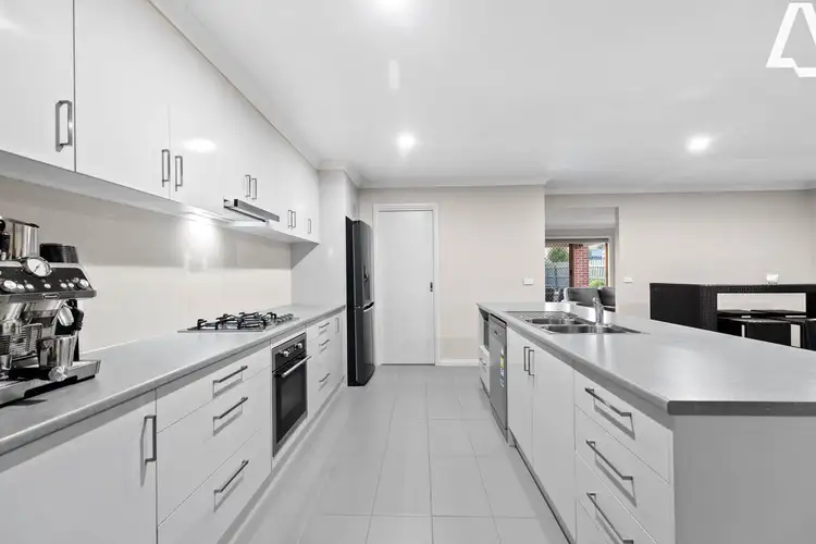 Fifth view of Homely house listing, 11 Stockhaven Circuit, Langwarrin VIC 3910