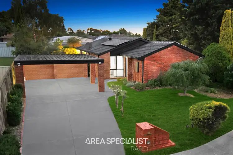 10 Hollyhock Court, Cranbourne North VIC 3977