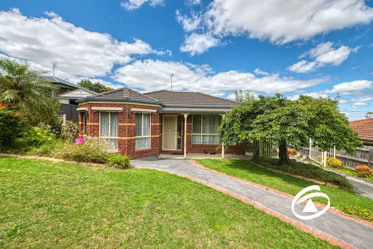 Main view of Homely house listing, 8 Aberdeen Heights, Pakenham VIC 3810