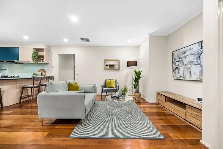 Second view of Homely house listing, 15 Geoffrey Court, Keysborough VIC 3173