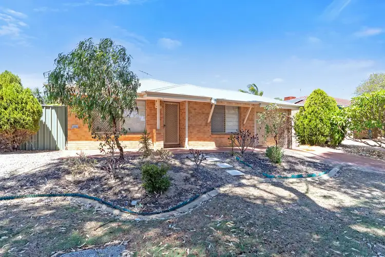 14 Macnaughton Crescent, Kinross WA 6028