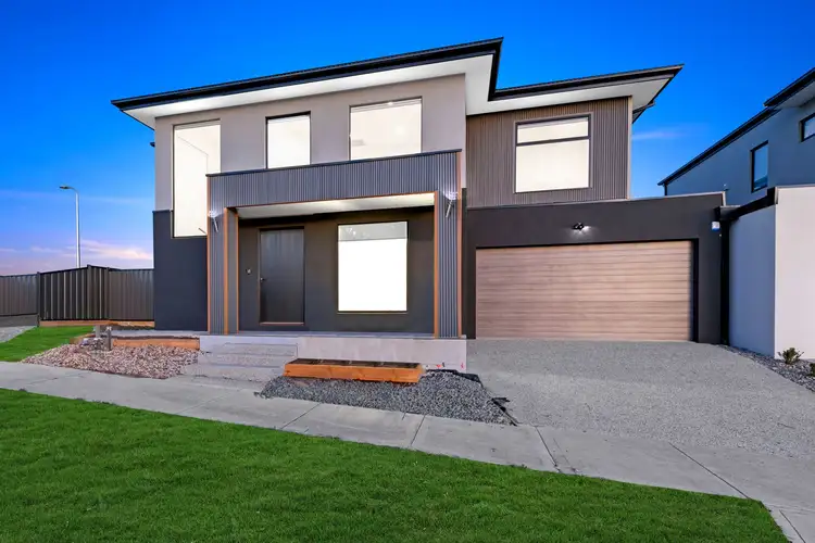 11 Ontario Parade, Mickleham VIC 3064