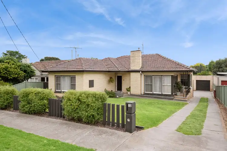 13 Steane Street, Kennington VIC 3550