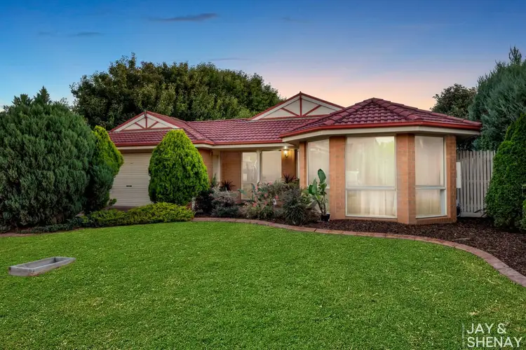 9 Napier Way, Narre Warren South VIC 3805