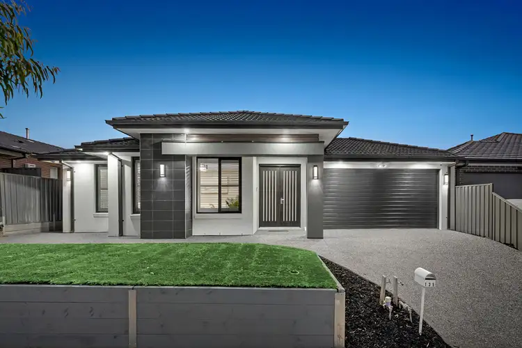 135 Timberline Parkway, Pakenham VIC 3810