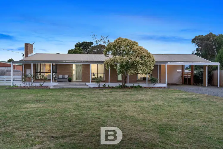 5 Susanne Court, Romsey VIC 3434