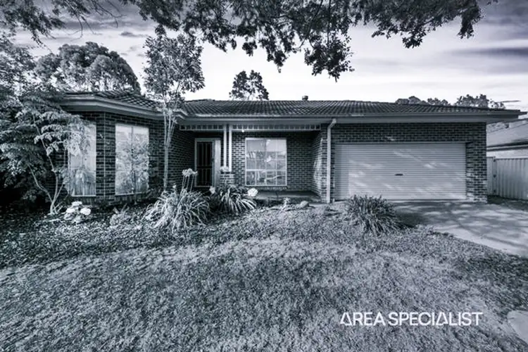 11 Sassafras Close, Pakenham VIC 3810