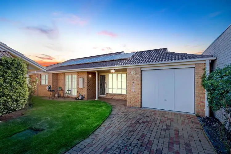 Main view of Homely unit listing, 4/28 Waterloo Place, Mornington VIC 3931