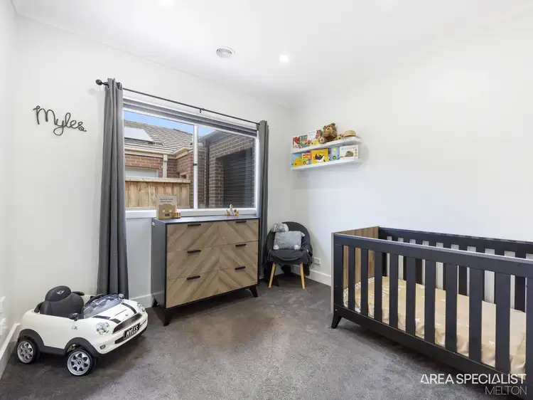 Fifth view of Homely house listing, 18 Midmar Terrace, Thornhill Park VIC 3335