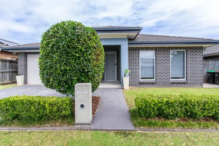 Main view of Homely house listing, 5 Pipet Way, Cranebrook NSW 2749