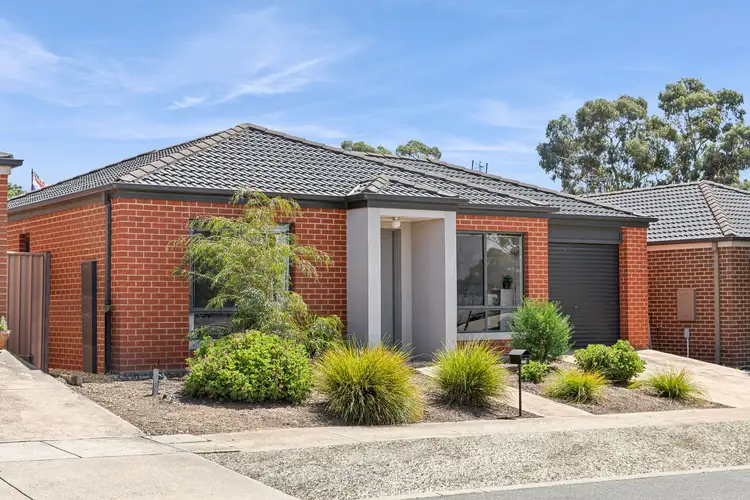 Second view of Homely house listing, 3 Highview Terrace, Kangaroo Flat VIC 3555
