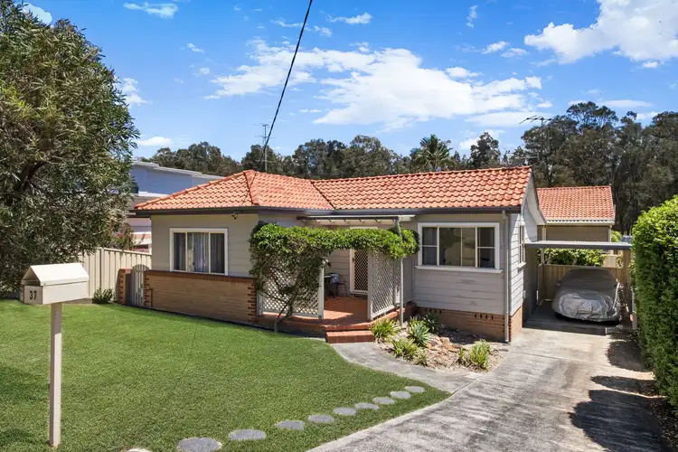 37 Lakeside Parade, The Entrance NSW 2261