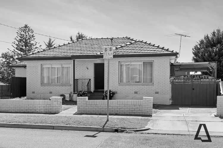 Main view of Homely unit listing, 2/6 Larkspur Drive, St Albans VIC 3021