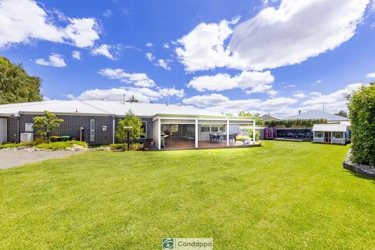 Fifth view of Homely house listing, 7 Janine Court, Drouin VIC 3818