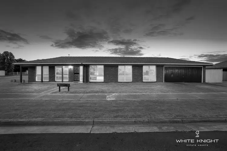 14 Catalina Place, Melton West VIC 3337