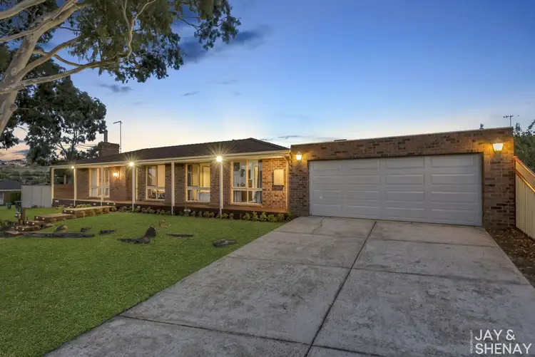 7 Struan Avenue, Endeavour Hills VIC 3802