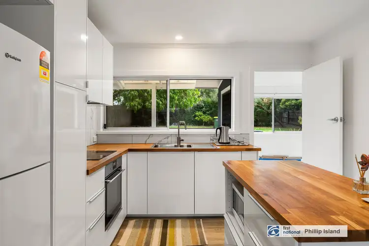 5 Galleon Crescent, Sunset Strip VIC 3922