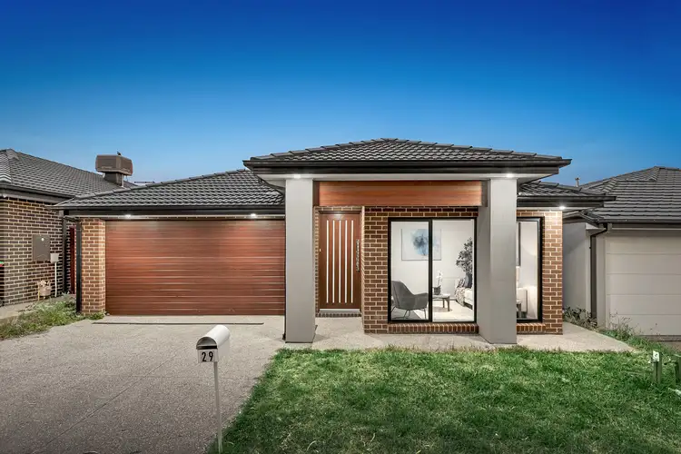 29 Kernot Parade, Clyde VIC 3978
