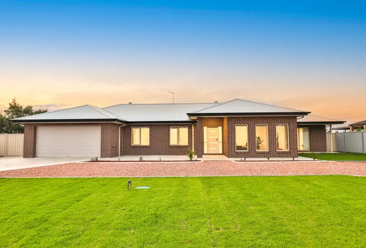 Second view of Homely house listing, 589 Riverside Avenue, Mildura VIC 3500