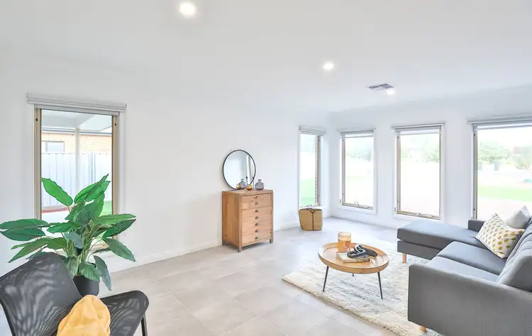 Fifth view of Homely house listing, 589 Riverside Avenue, Mildura VIC 3500