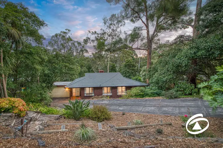 8 Leonard Street, Upwey VIC 3158