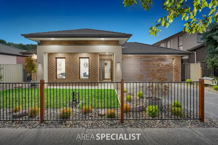 38 Prendergast Avenue, Cranbourne East VIC 3977