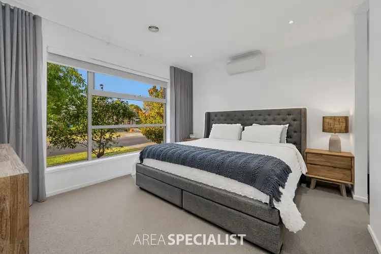Fifth view of Homely house listing, 42 Fleuve Rise, Clyde North VIC 3978