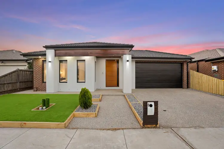6 Barnato Street, Mickleham VIC 3064