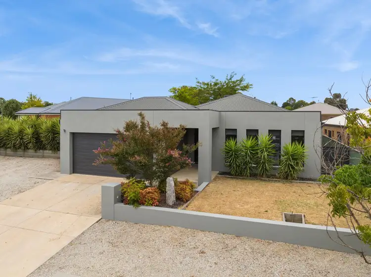 1 Saville Court, North Bendigo VIC 3550