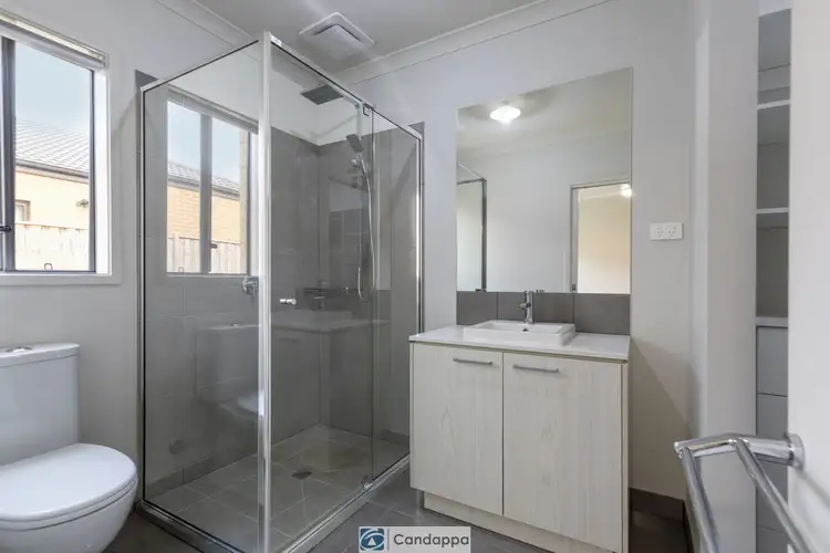 Fourth view of Homely house listing, 4 Lantana Avenue, Warragul VIC 3820