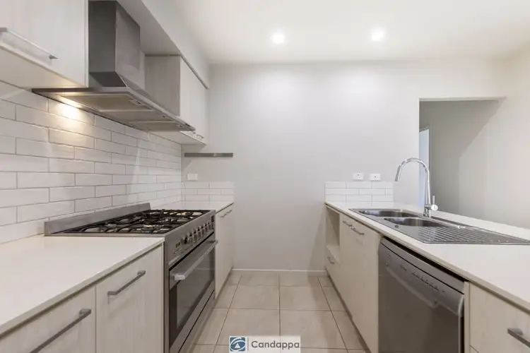 Sixth view of Homely house listing, 4 Lantana Avenue, Warragul VIC 3820