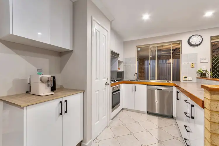 Seventh view of Homely house listing, 6 Fordham Court, Ballajura WA 6066