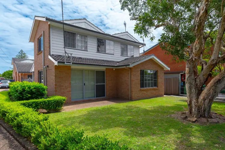 3/8-9 Young Street, Norah Head NSW 2263