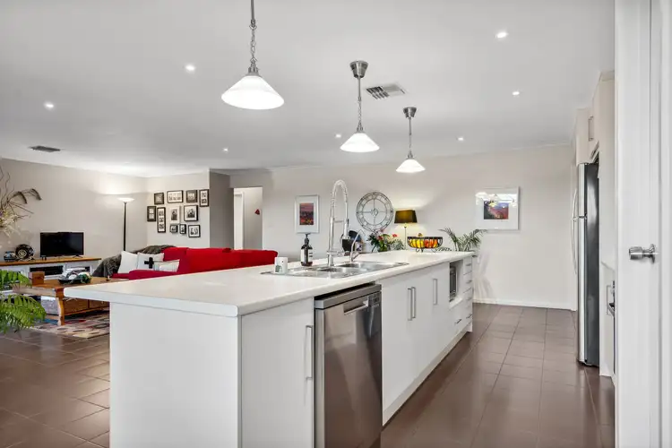 Fifth view of Homely house listing, 1/7 Reuben Pope Court, Mount Barker SA 5251