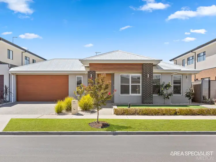 68 Wingfield Drive, Thornhill Park VIC 3335